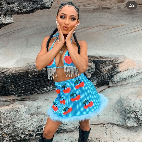 Magical Wonderland — Cherry Patterned Festival Set - Picture 2 of 4